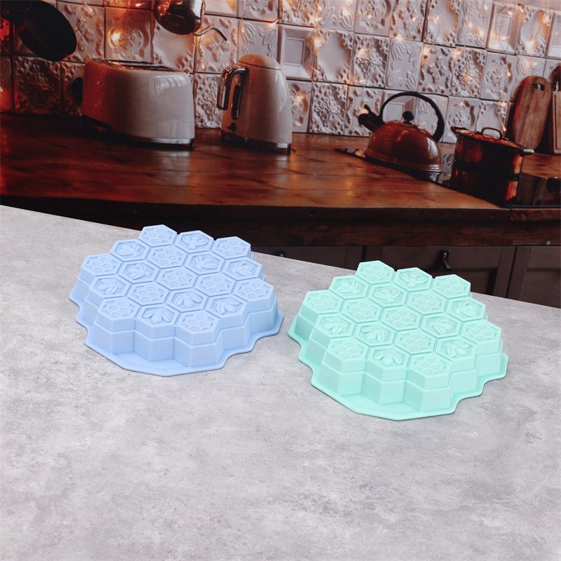 Silicone 19 Mobile Bee Honeyco - Eco Soap review and price